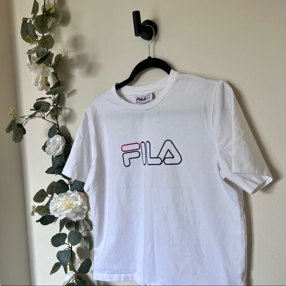 💚 FILA Crop Top - Picture 2 of 7